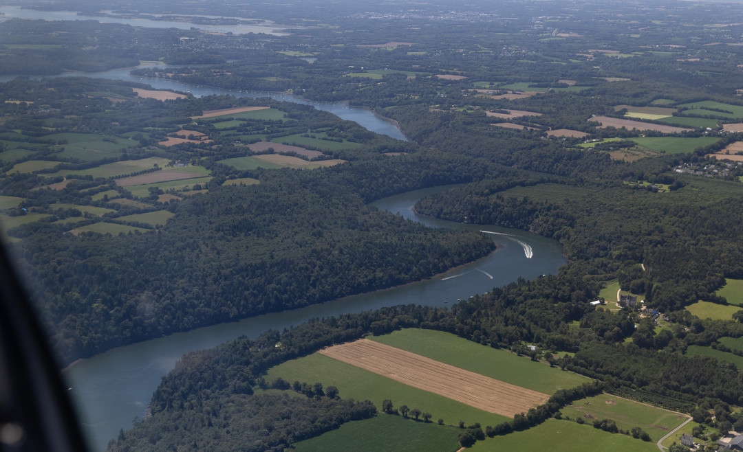 Aerial sample retouched_0001-2