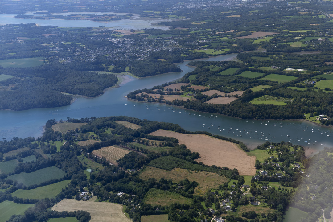 Aerial sample retouched_0003-2