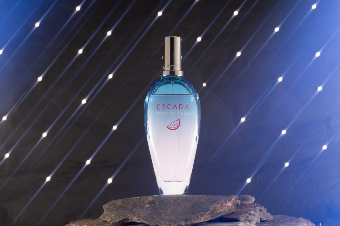 escada_02_bottle_rim